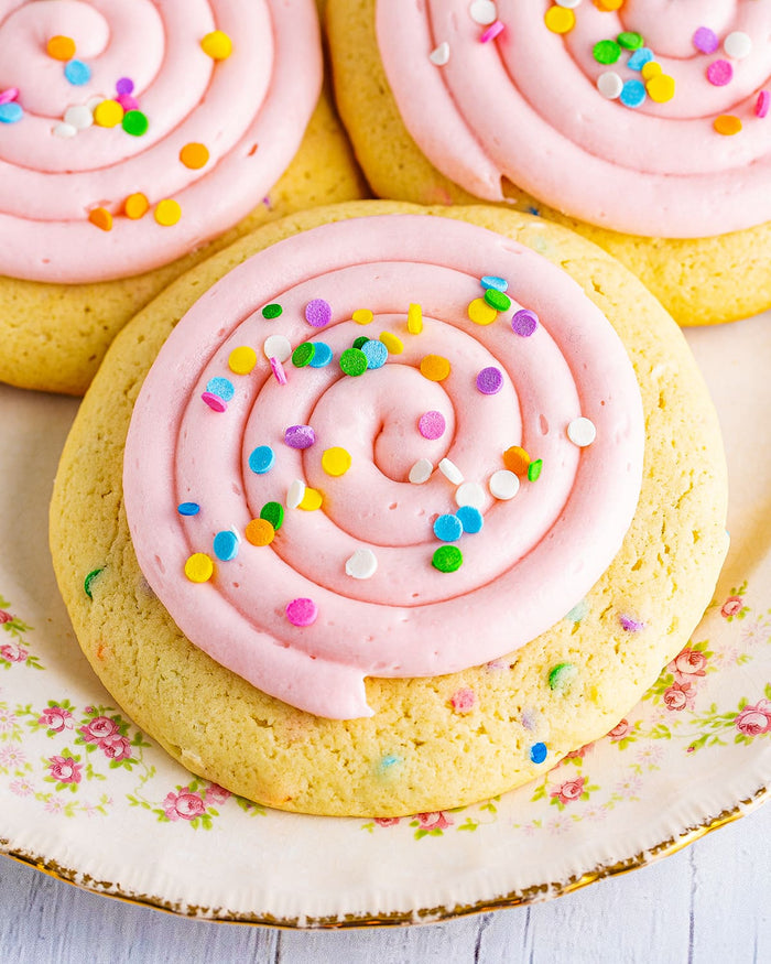 Crumbl cookies UK alternative - oversized American style sugar cookies by Dippd